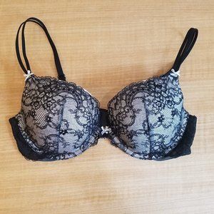 Victoria Secret Push-up Pigeonnant Lace Bra 36C